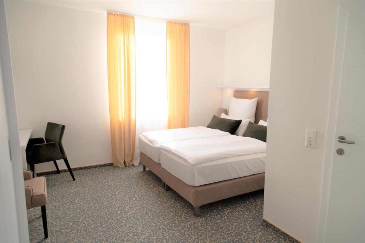 Standard Double Room,982275280:JPEG