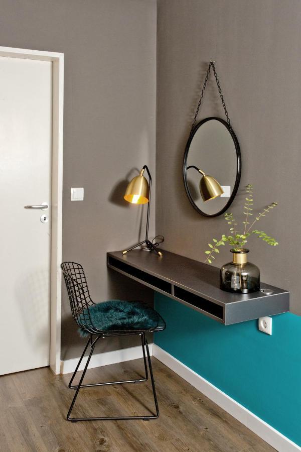 Single Room Balcony