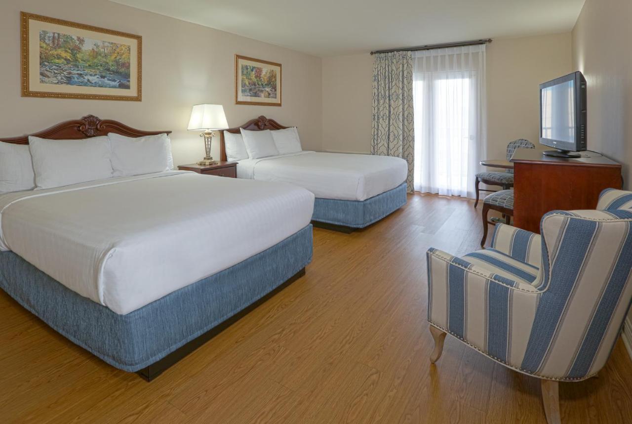 Deluxe Queen Inn