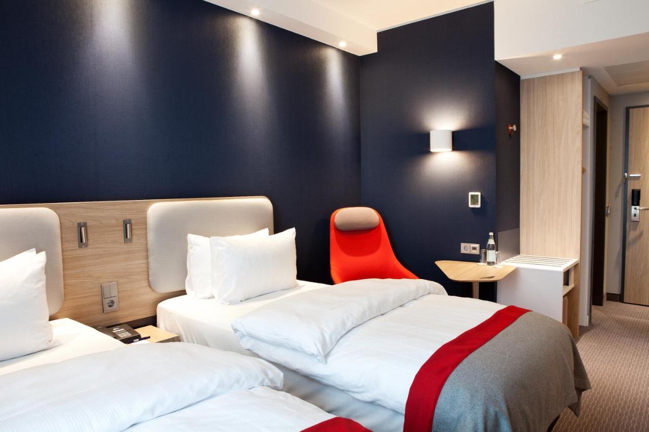 Standard Room Two Single Beds