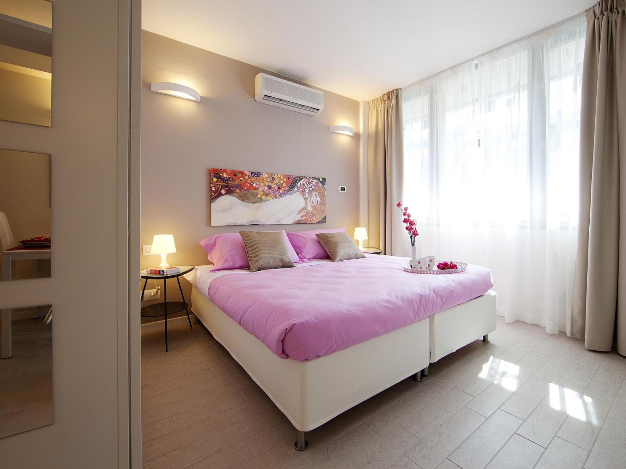 Studio Apartment,119248731:JPEG