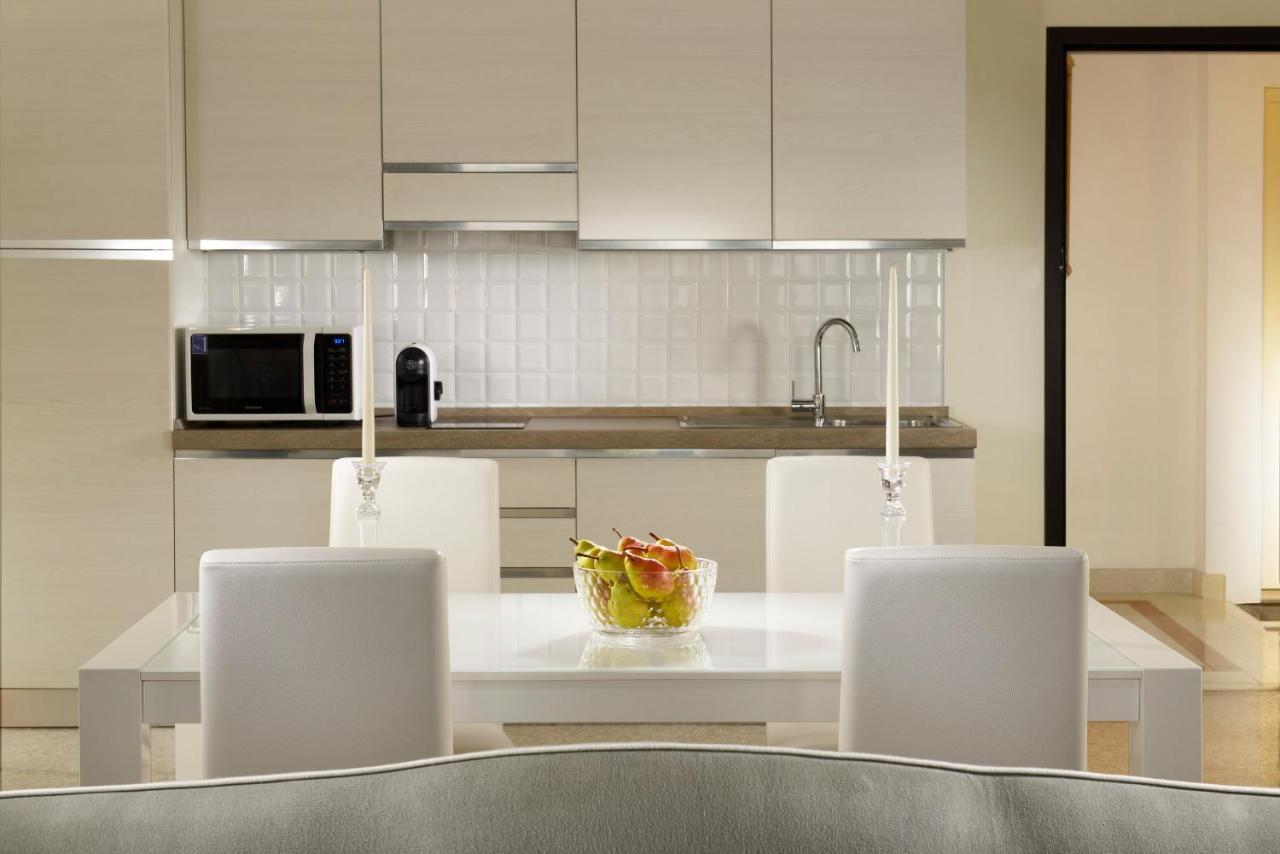 Deluxe Two-Bedroom Apartment