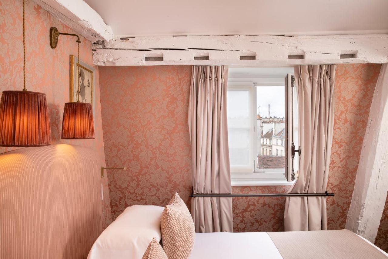 Junior Suite Eiffel Tower