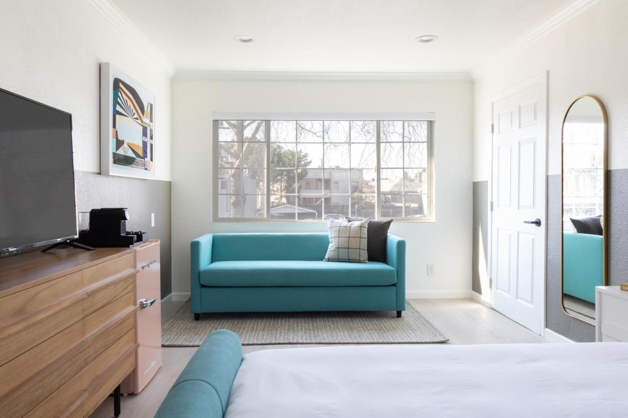 Standard Queen Room