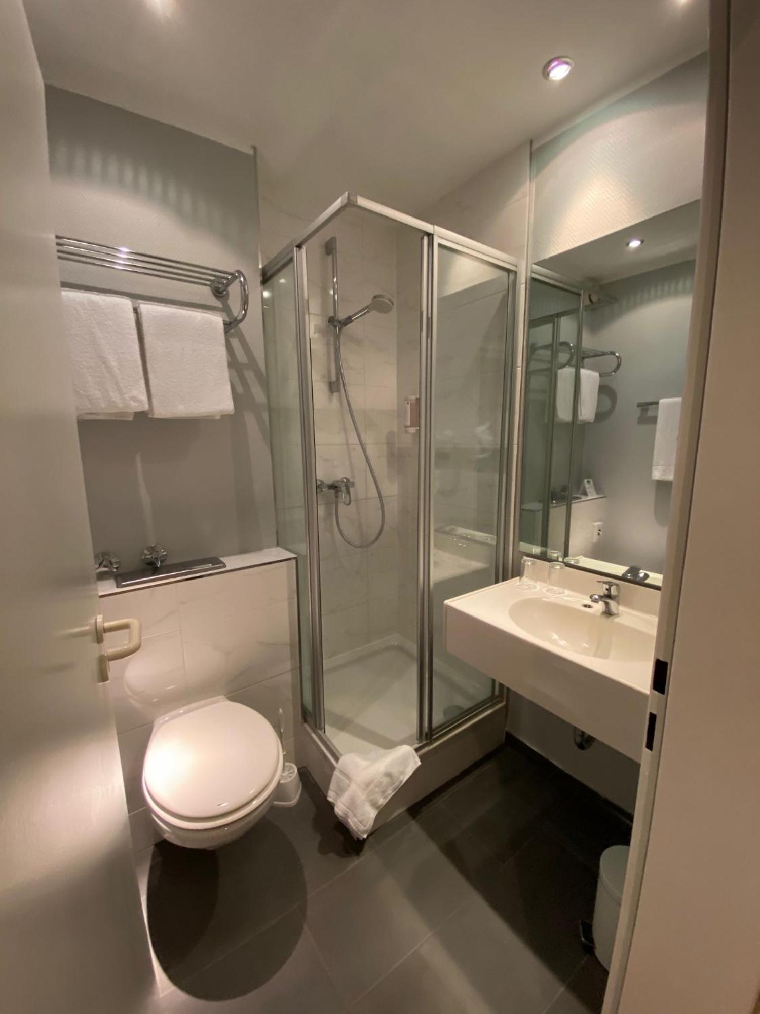 Standard Single Room,1211963002:JPEG
