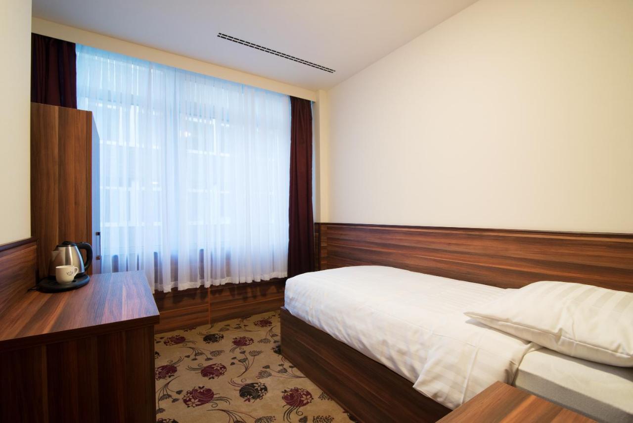 Single Room Private Bathroom