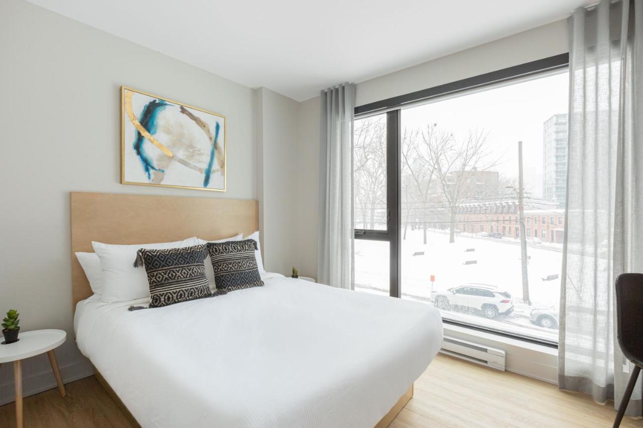 Two-Bedroom Apartment Balcony,988766617:JPEG