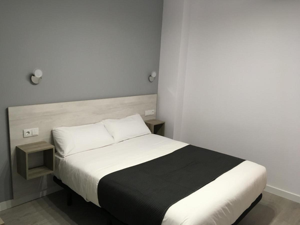 Standard Single Room,1005813058:JPEG