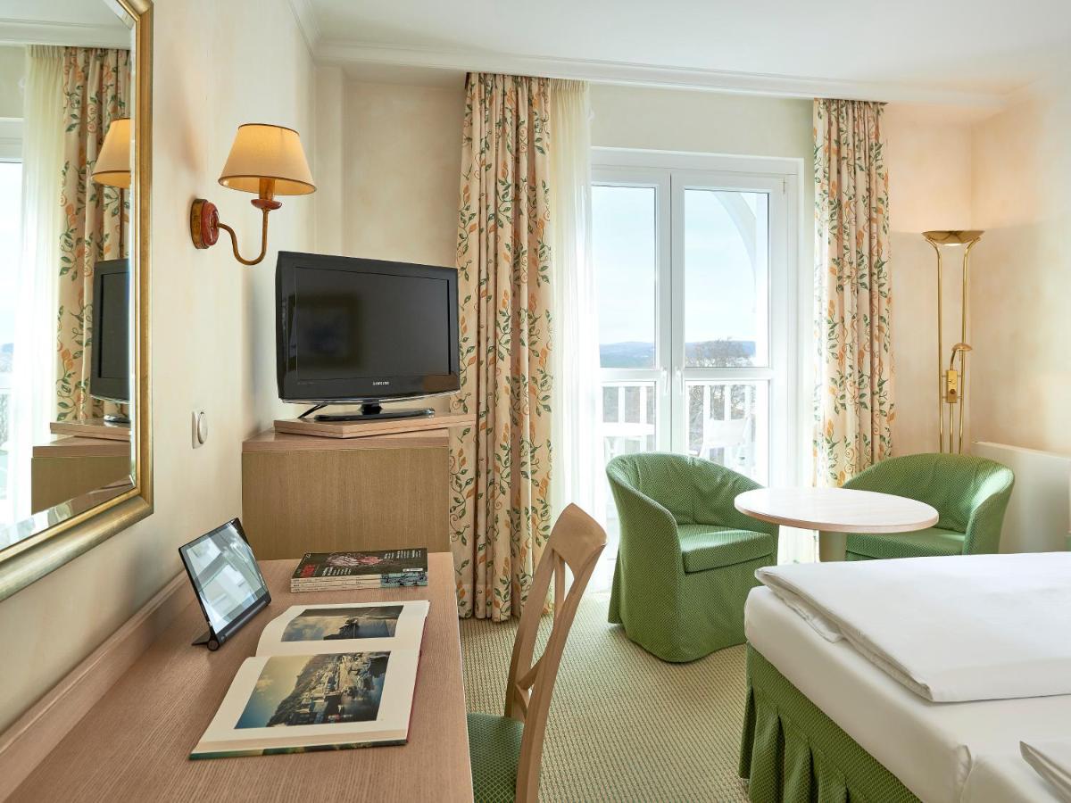 Doppelzimmer seeseitig mit Balkon
