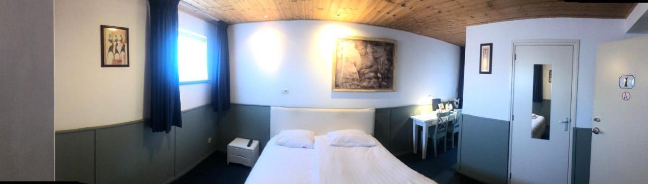 Double or Twin Room Bathroom