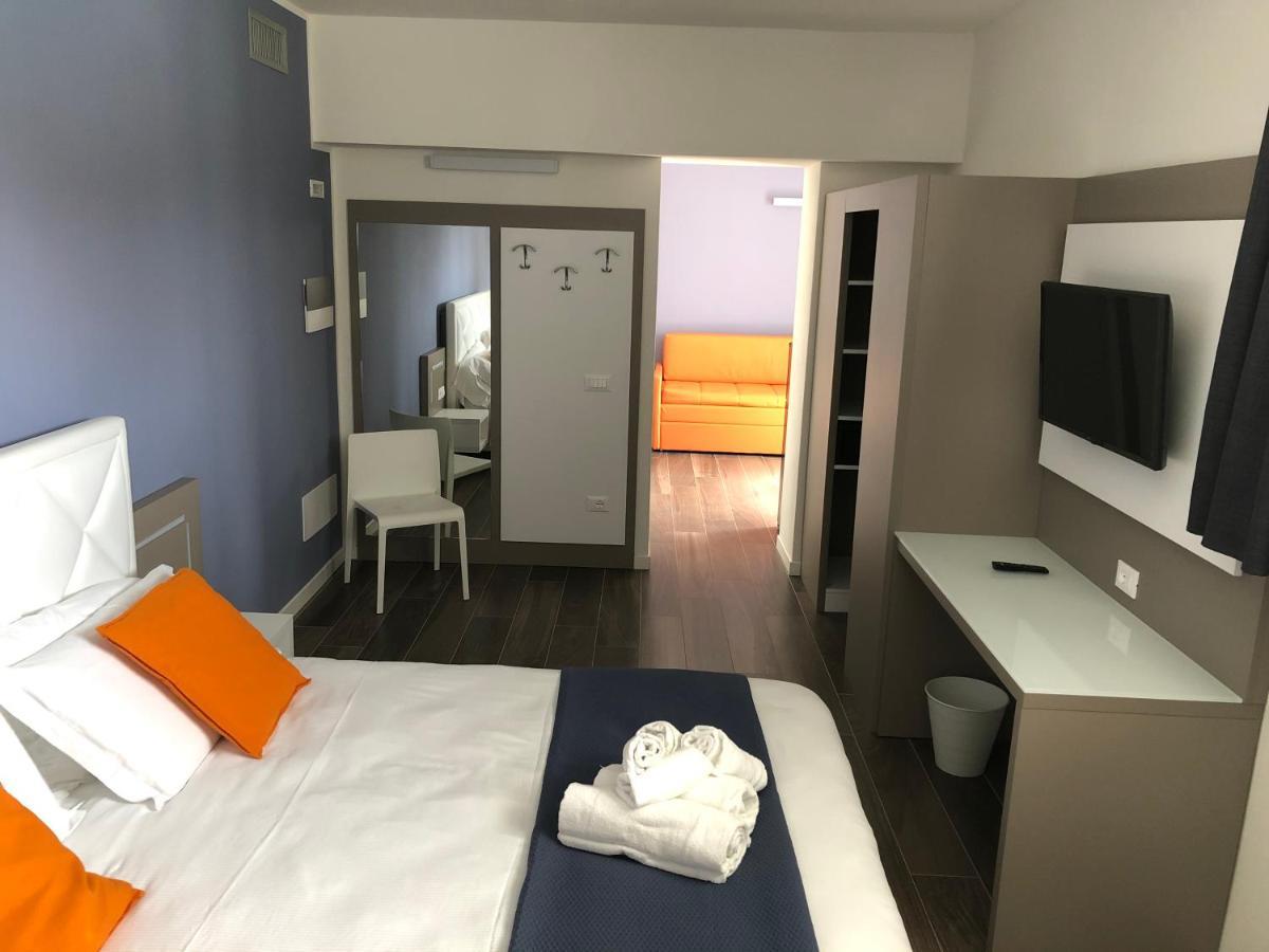 Superior One-Bedroom Apartment Terrace