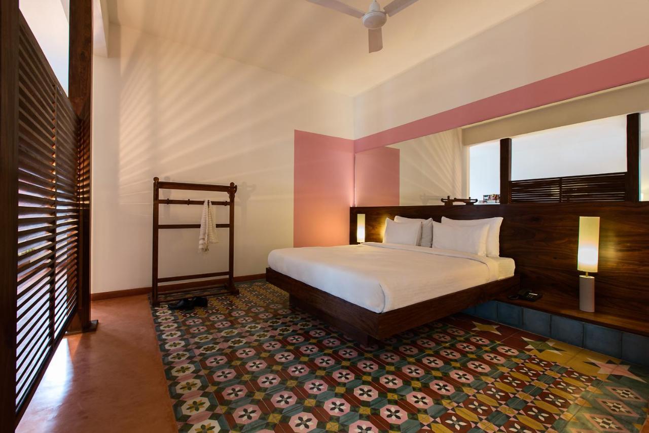 Executive Suite,651007827:JPEG