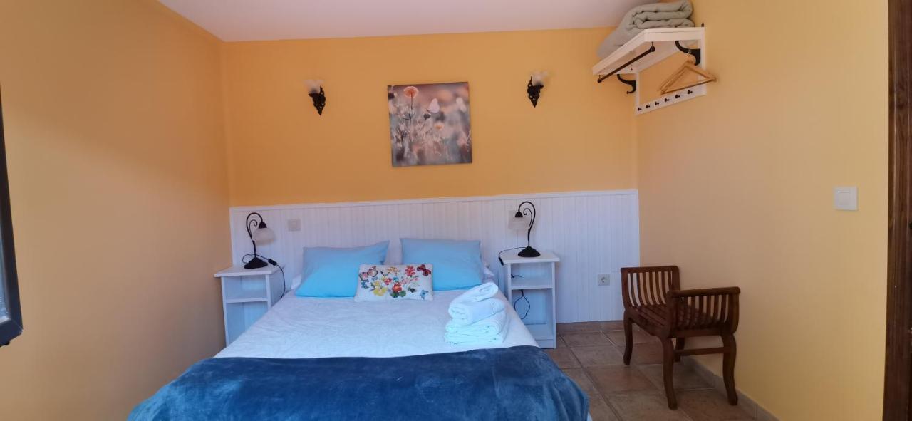 Family Room,989968918:JPEG