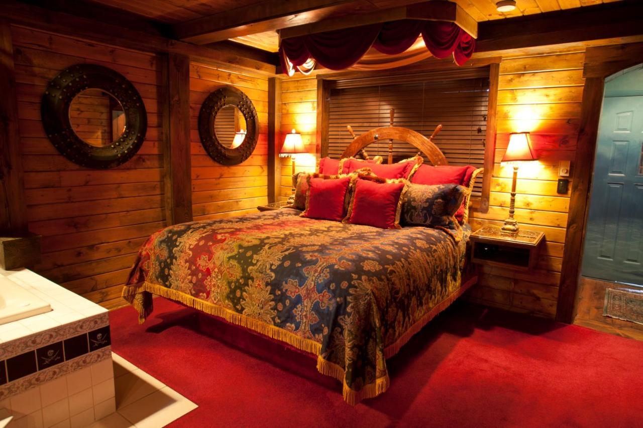 King Room Pirates Theme