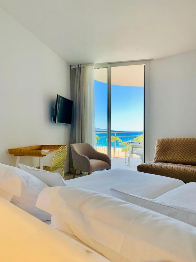 Double Room Lateral Sea View Balcony