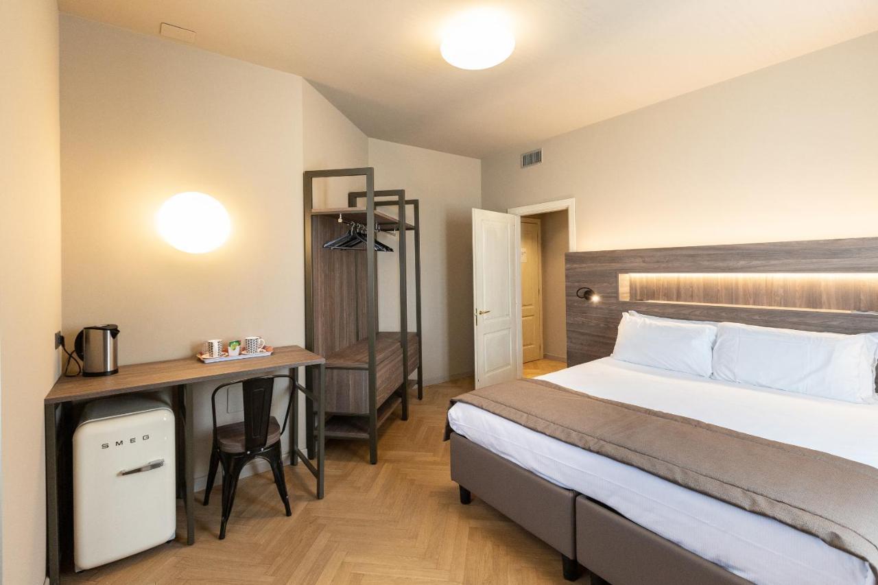 Double Room,991648339:JPEG