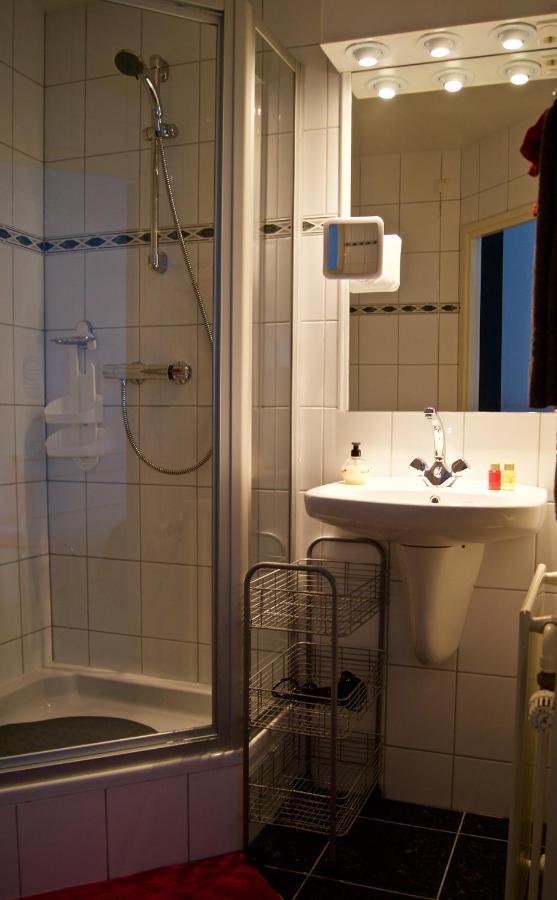 Double Room Private Bathroom
