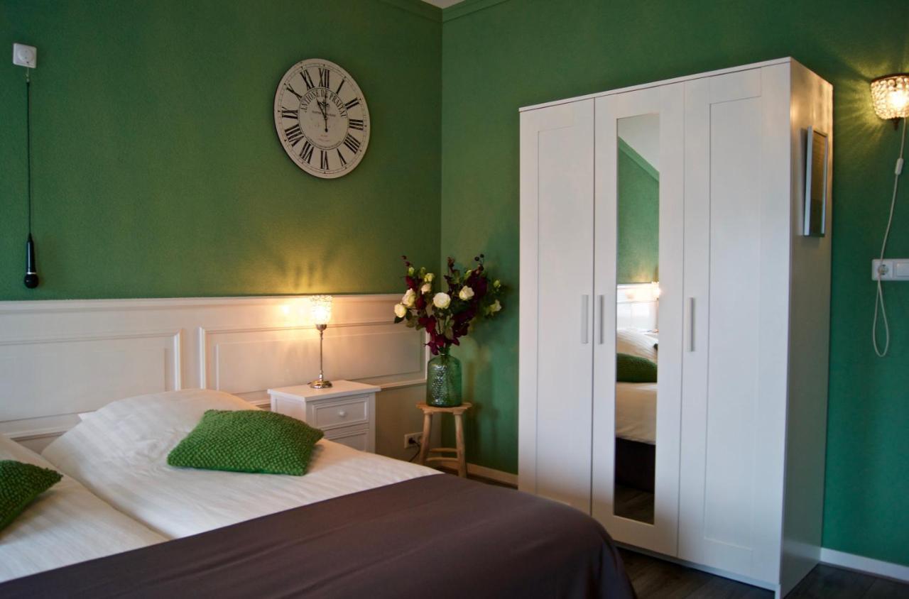 Double Room Private Bathroom