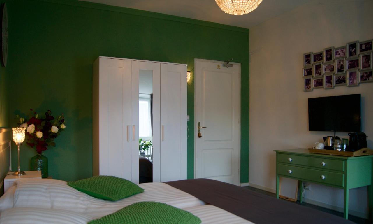 Double Room Private Bathroom
