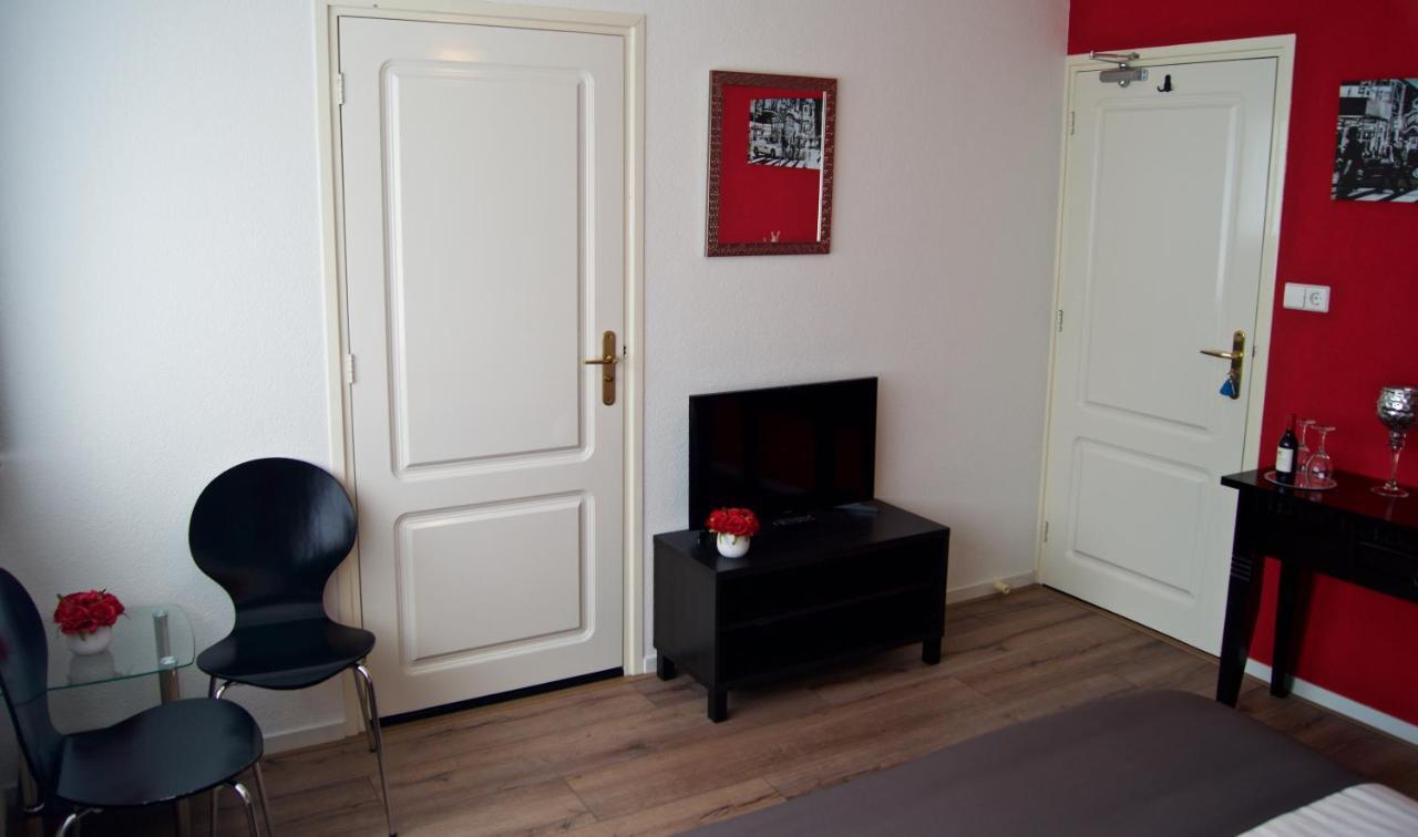 Double Room Private Bathroom