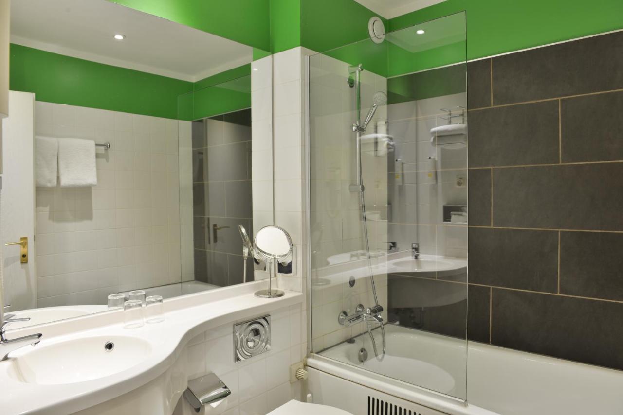 Business Double Room,1219313413:JPEG
