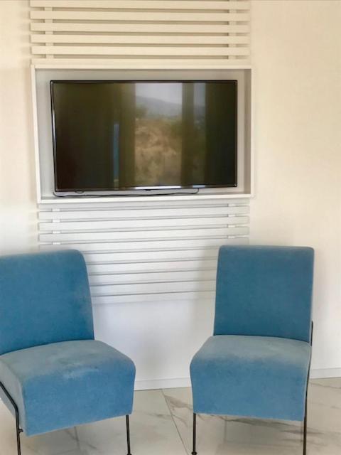 Two-Bedroom Apartment Sea View