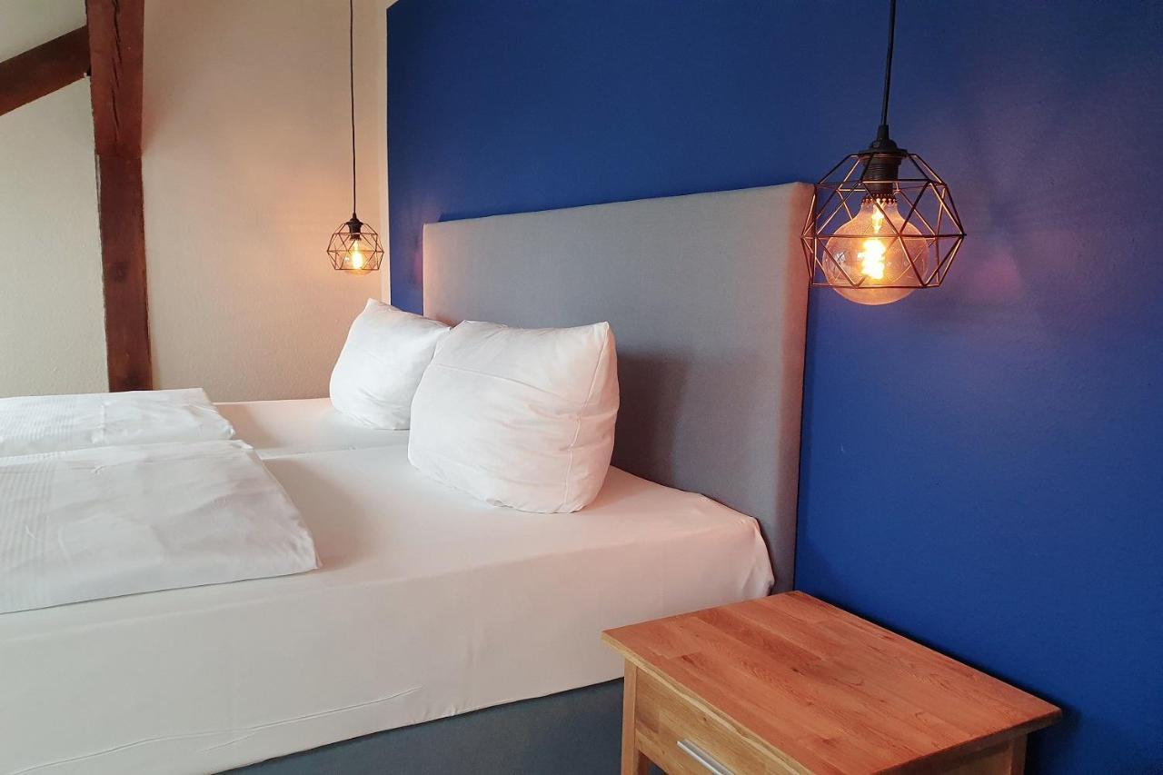 One-Bedroom Apartment,992354260:JPEG
