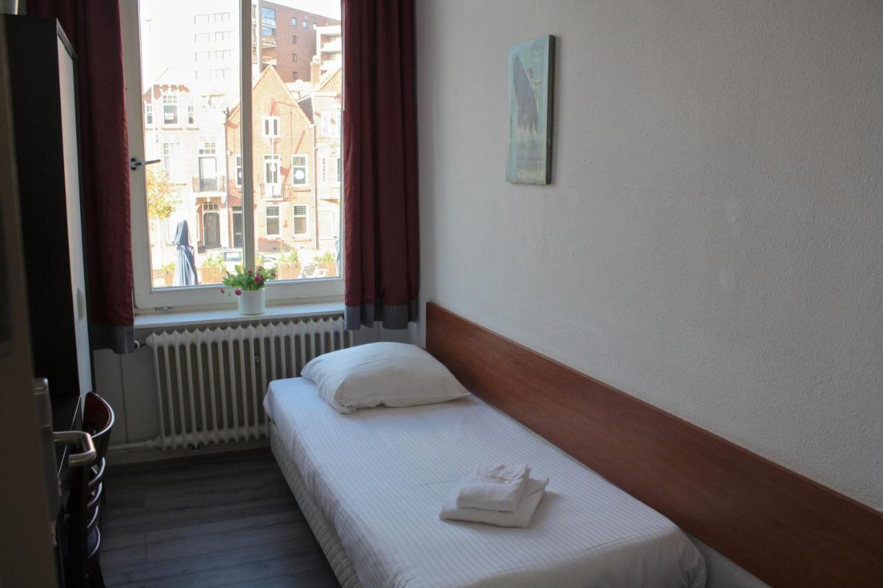 Single Room,327520909:JPEG