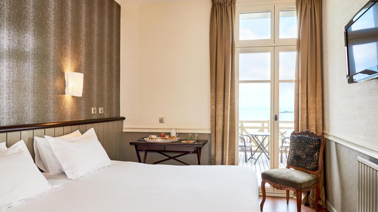 Small Double Room Terrace Sea View