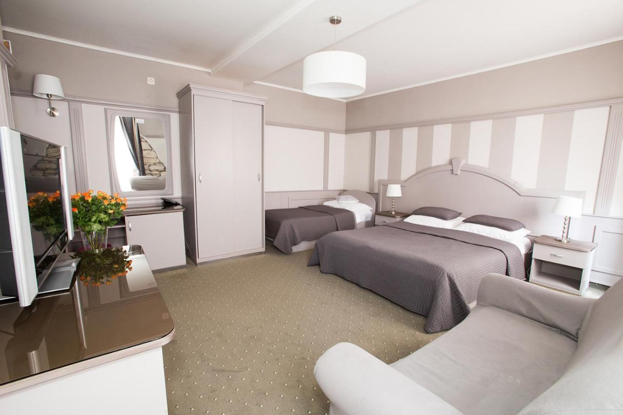 Deluxe Triple Room,993973435:JPEG
