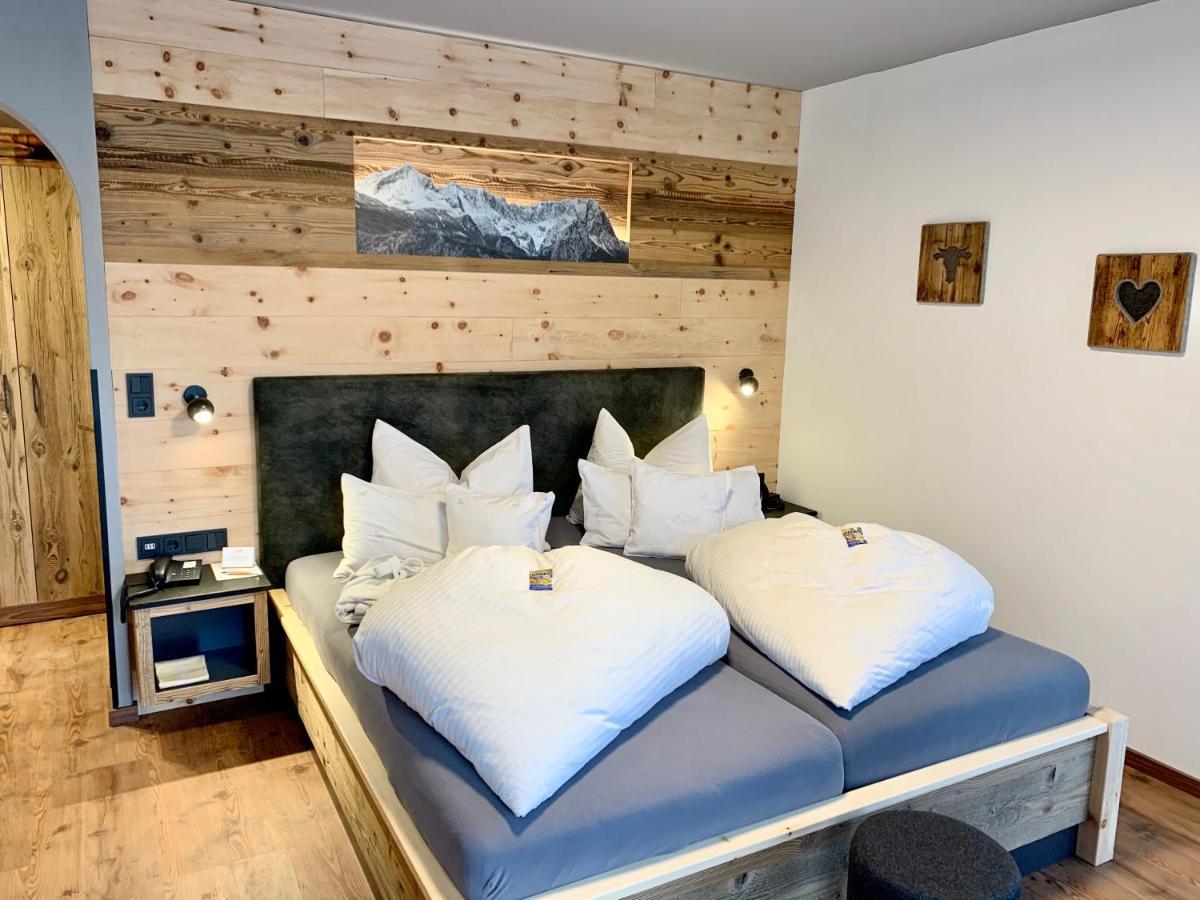Superior Double Room Mountain View