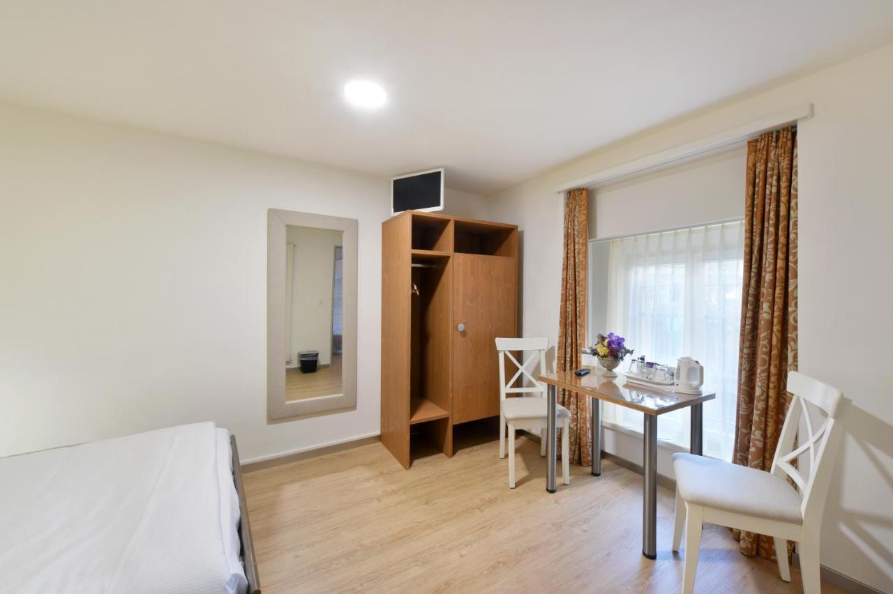 Double Room Small Double Bed