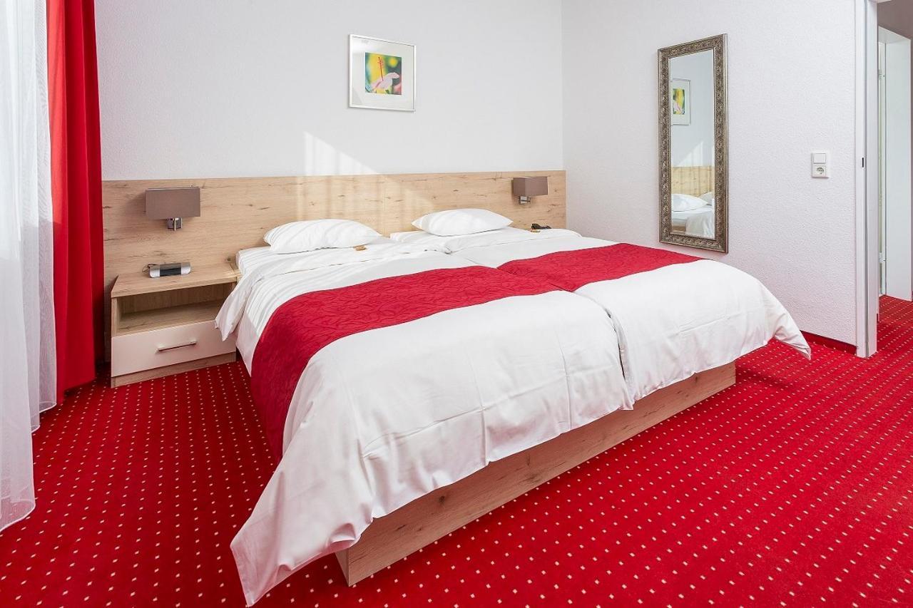 Triple Room,995058433:JPEG