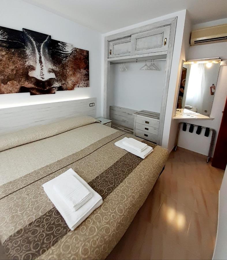 Double or Twin Room,995046436:JPEG
