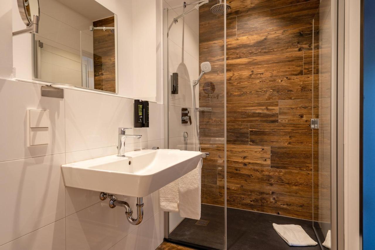 Double Room Category M