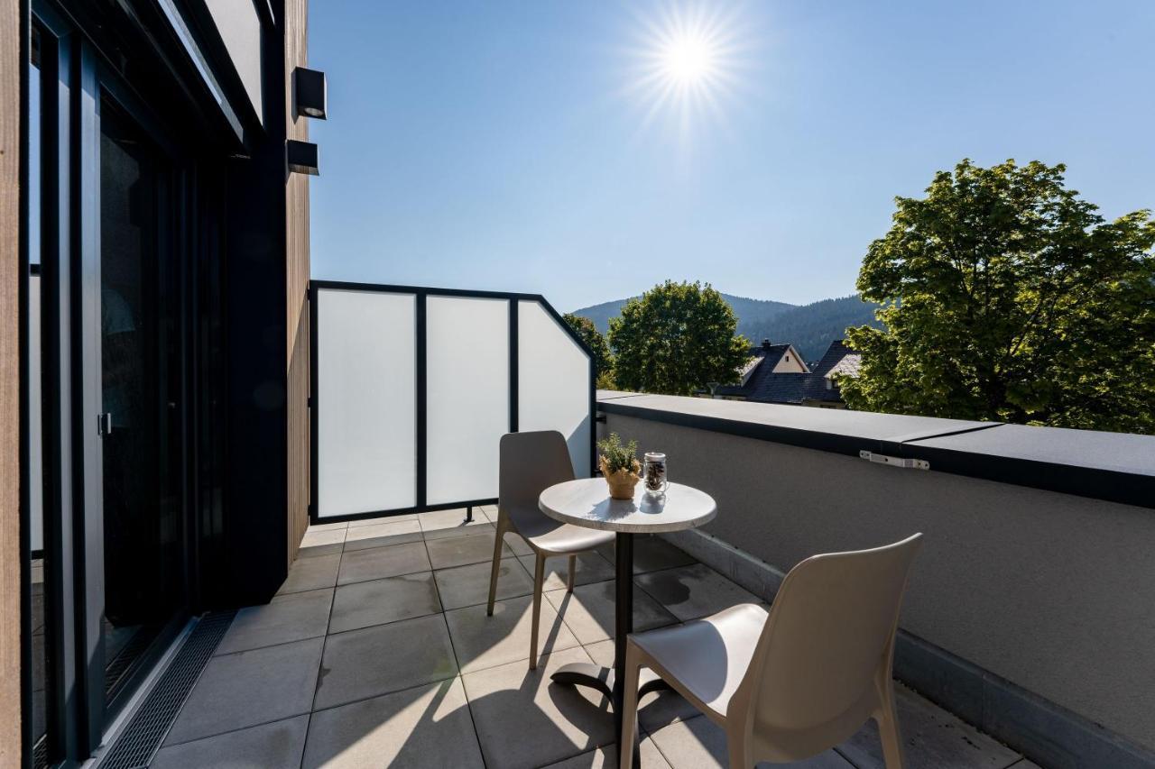 Double Room Category L Balcony