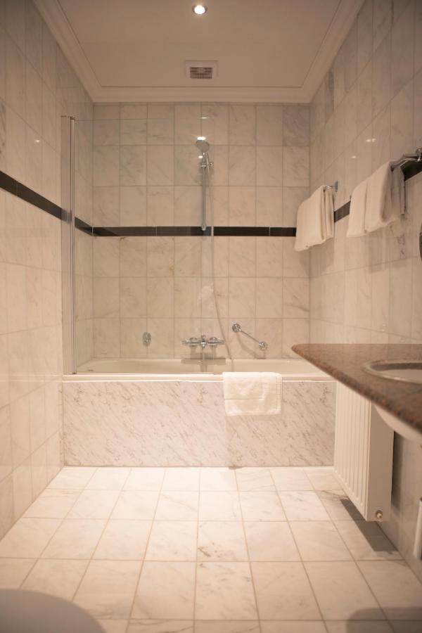Large Twin Room,1385510924:JPEG
