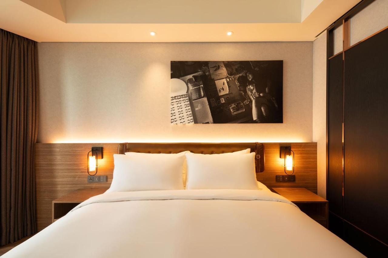 Superior Deluxe King Room Balcony