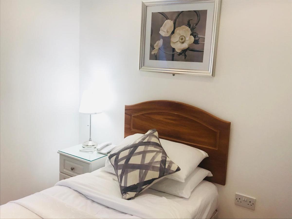 Small Single Room,1742571480:JPEG