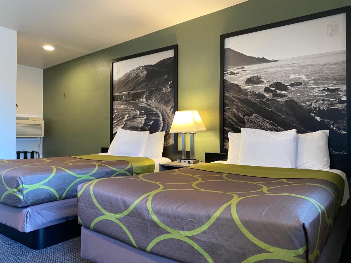 Double Room Two Double Beds Non-Smoking
