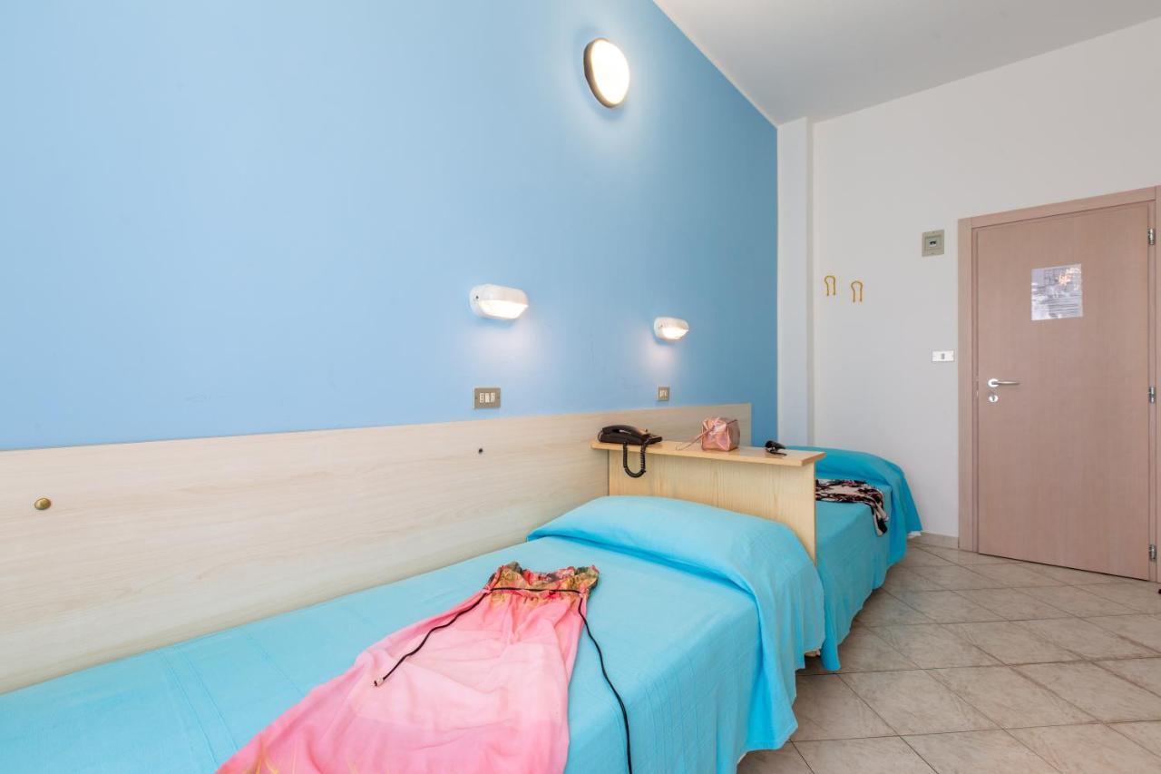 Single Room Balcony