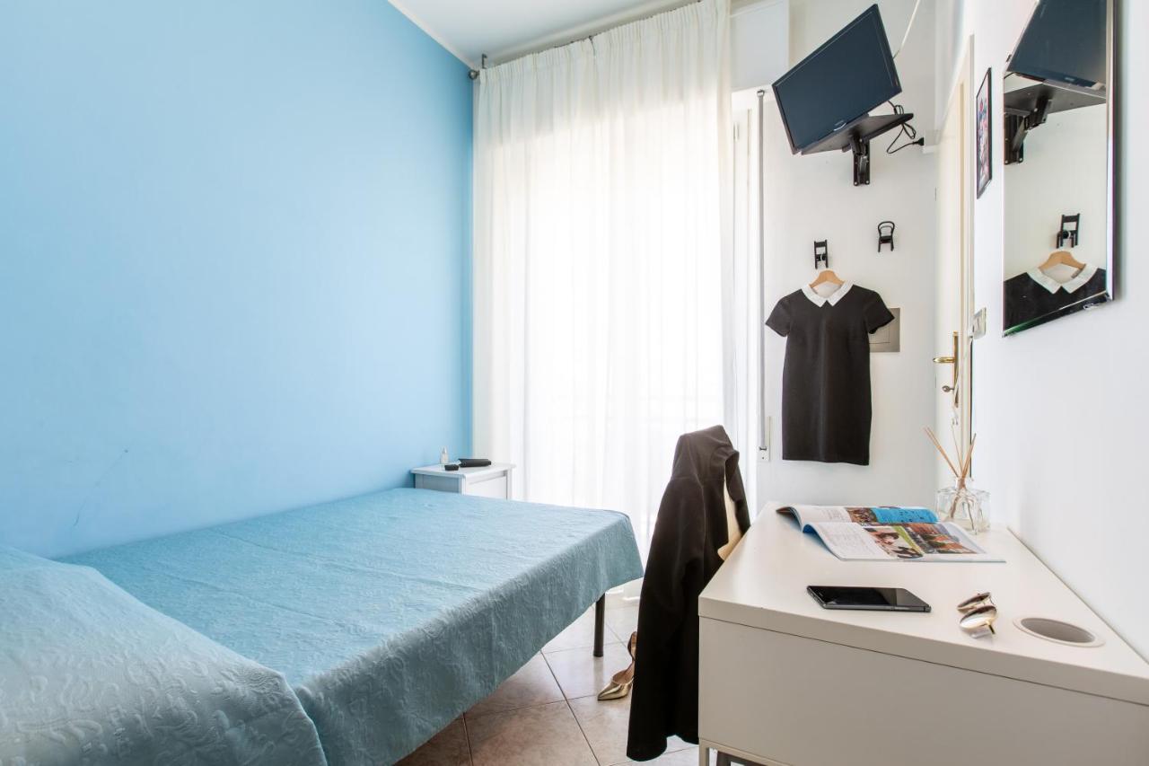 Single Room Balcony