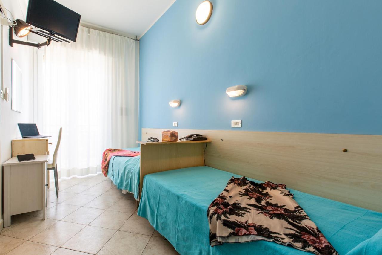 Single Room Balcony