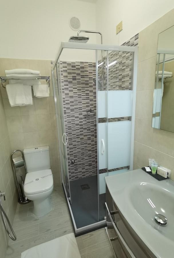 Basic Triple Room,1545578563:JPEG