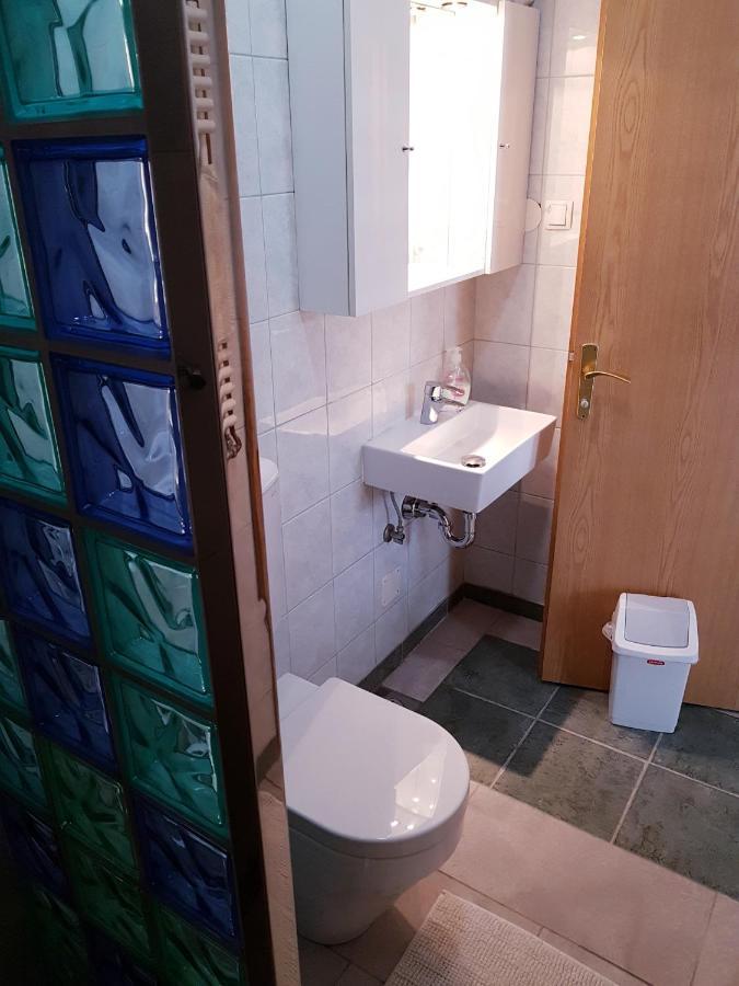 Comfort Triple Room Shower