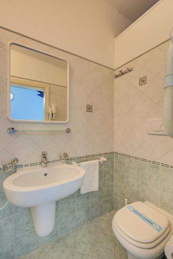 Single Room Balcony