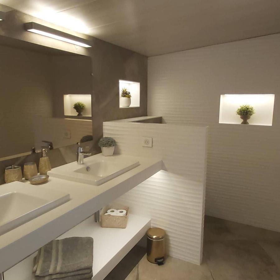 Deluxe Apartment,1668061752:JPEG