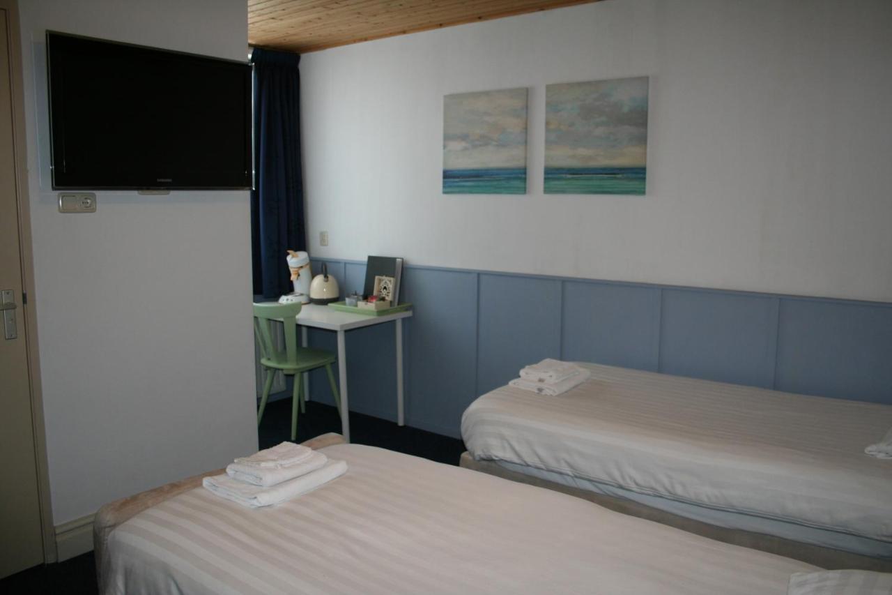 Double or Twin Room Bathroom