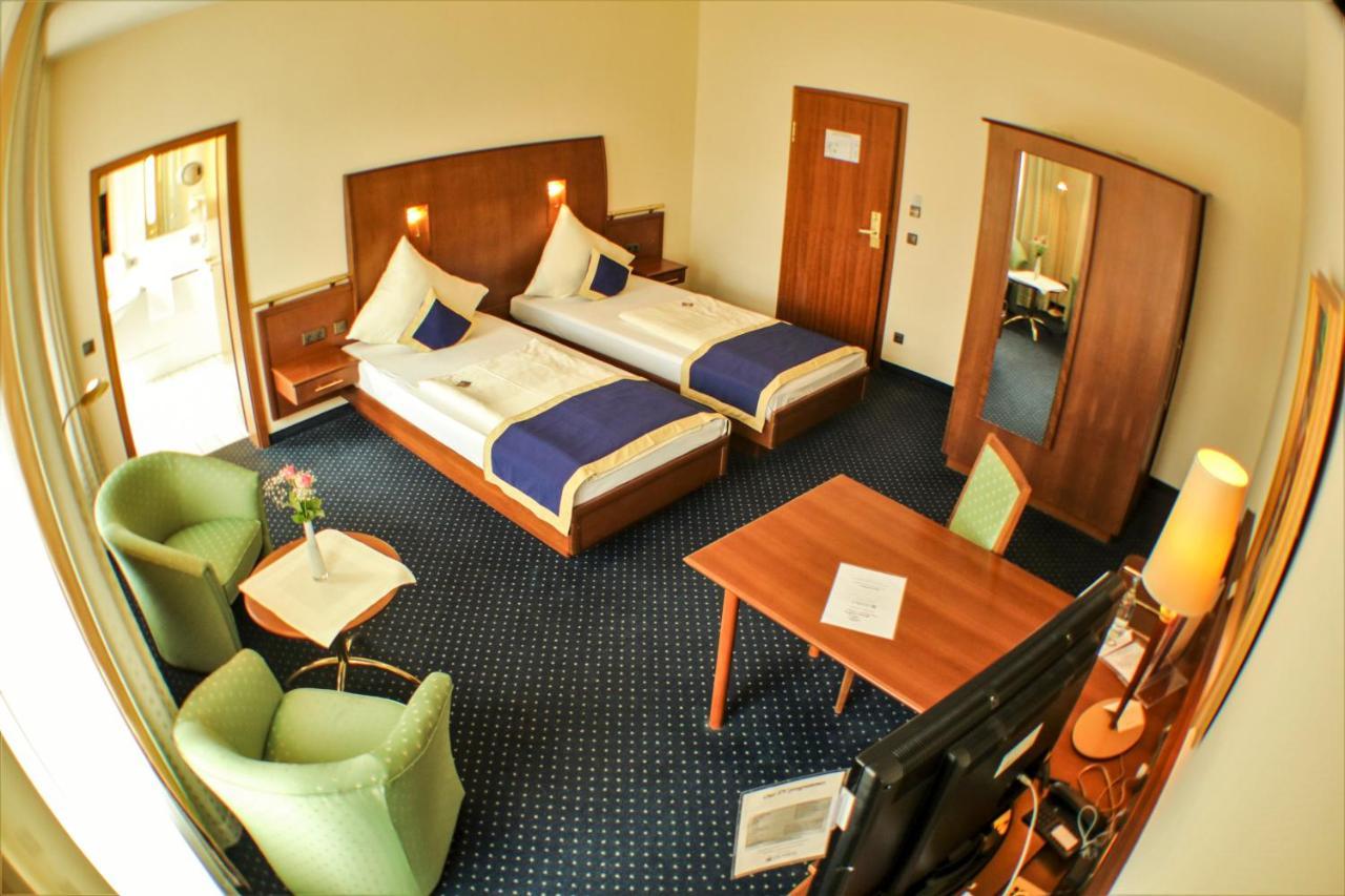 Double or Twin Room,1697777059:JPEG