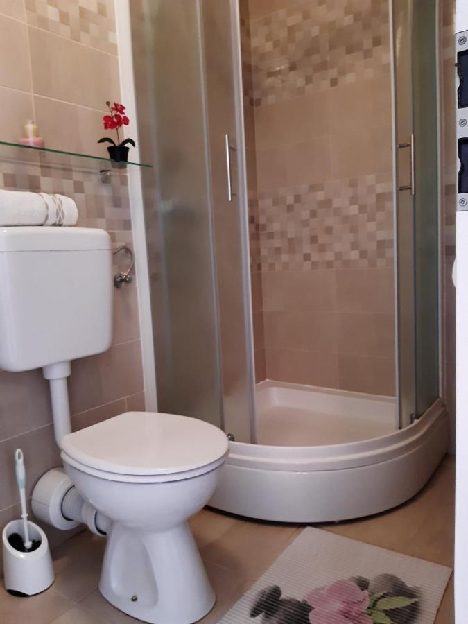 Deluxe Queen Suite